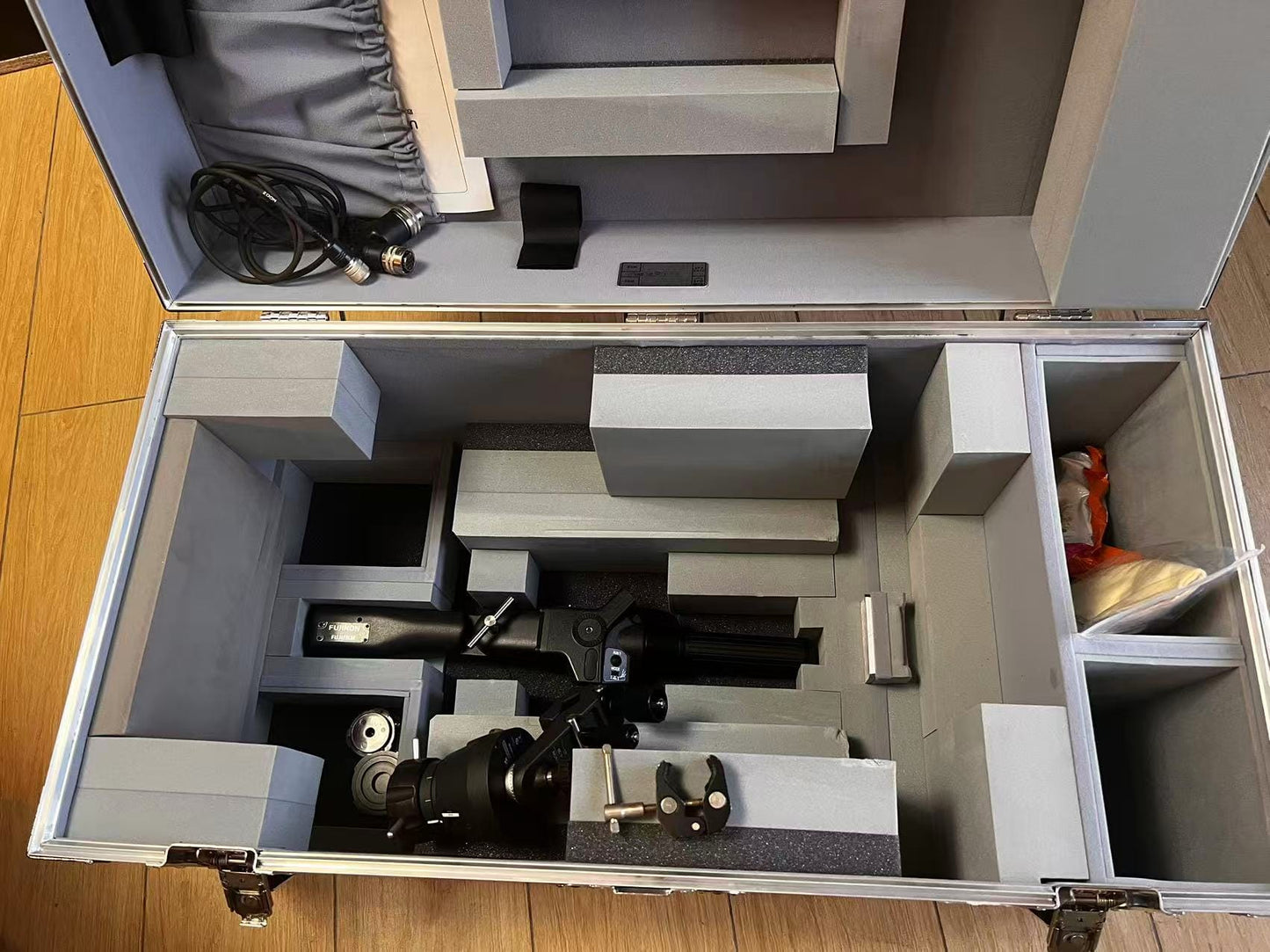 UA107x8,4 UHD Box lens