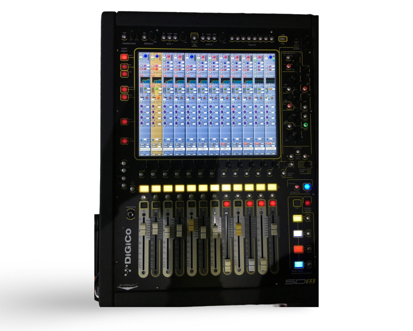 SD11 DIGITAL MIXING CONSOLE