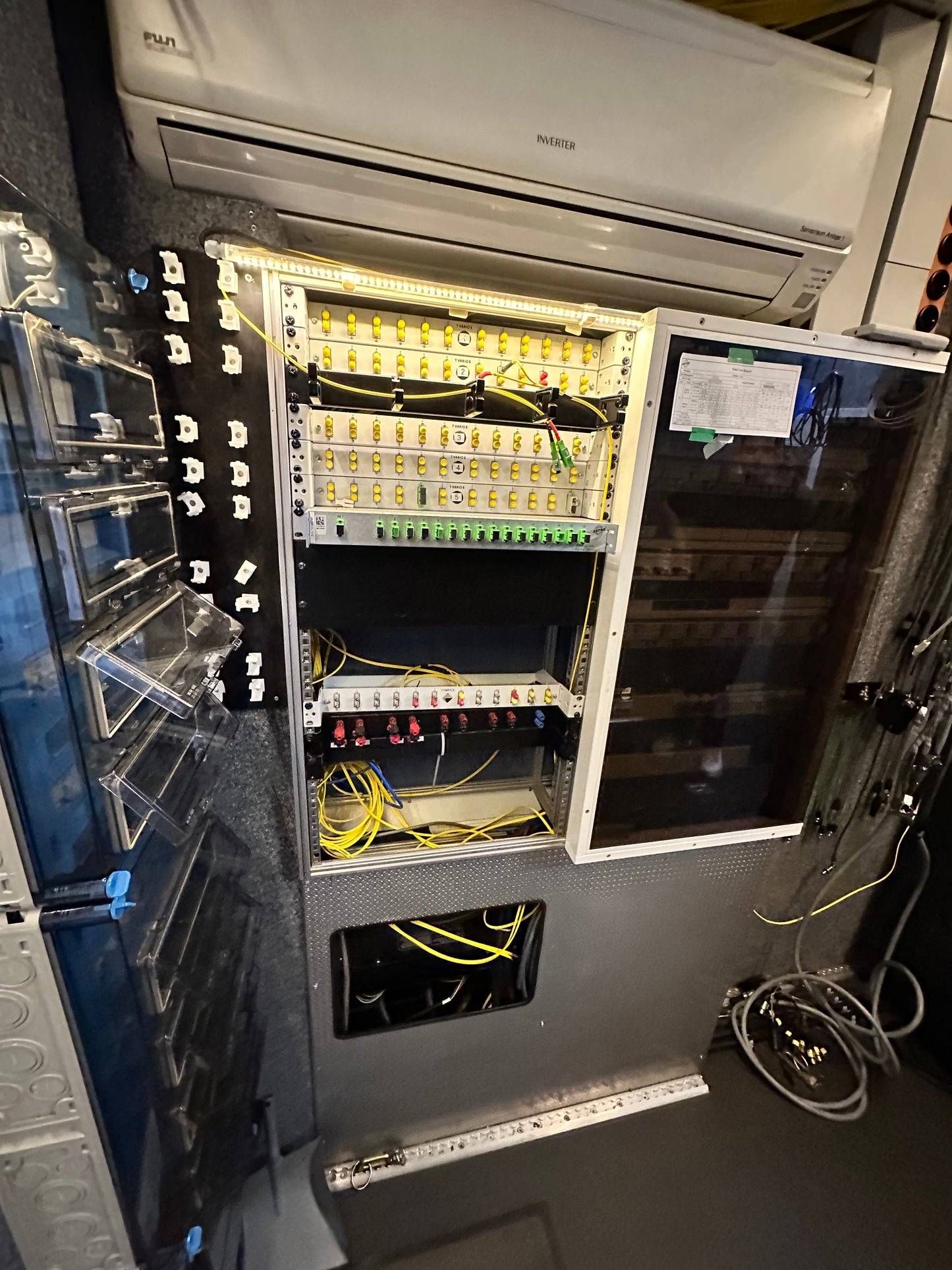 OB HD 3G production trailer for up to 10 cameras