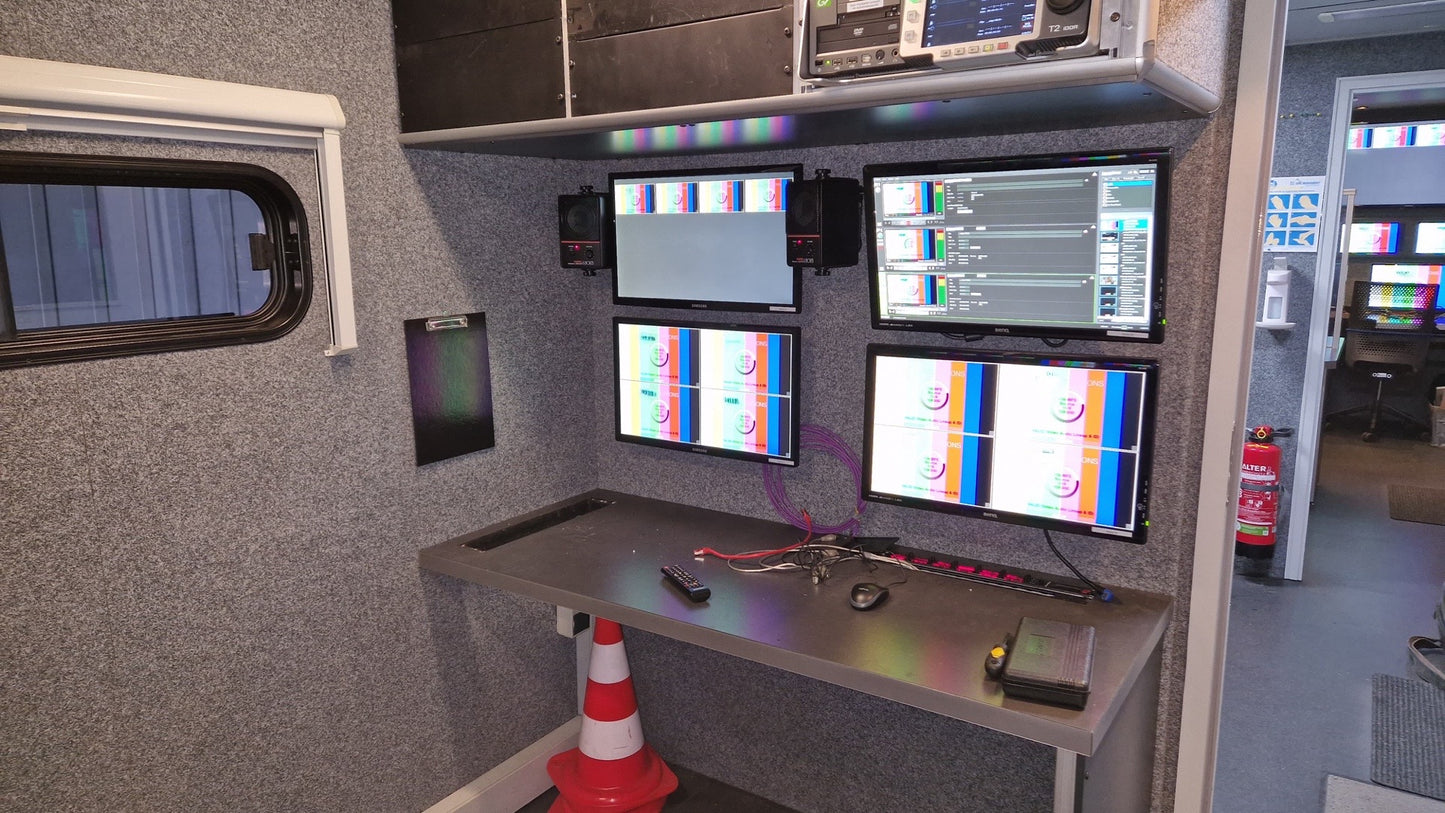 OB HD 3G production trailer for up to 10 cameras