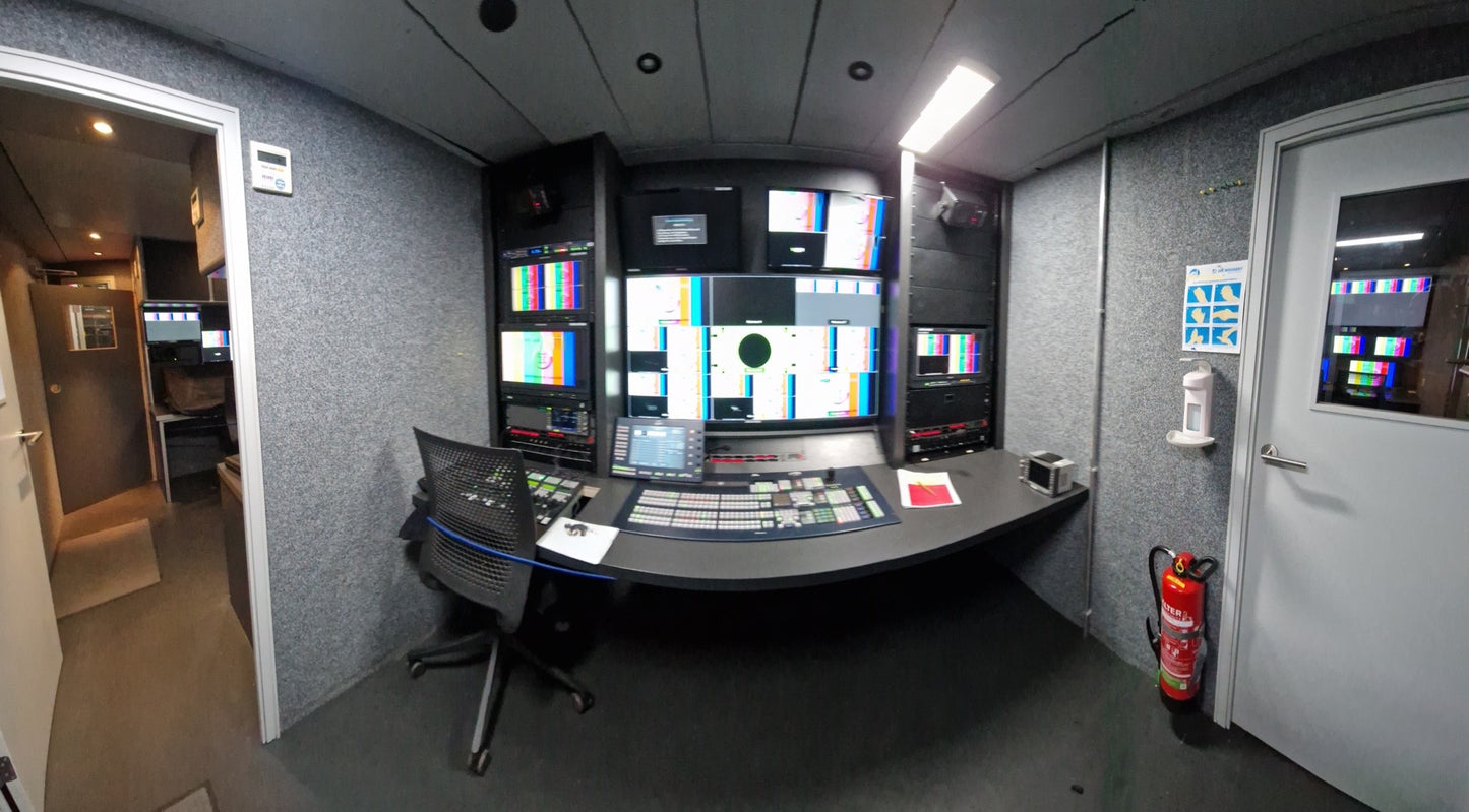 OB HD 3G production trailer for up to 10 cameras